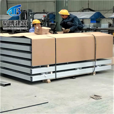 襄陽山東污水處理廠定制的鋼制泄爆門預備發貨